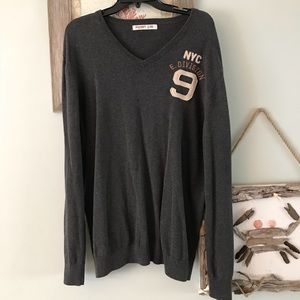 Old Navy longsleeve